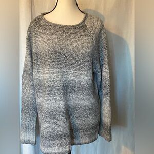 Chaps sweater size large white and black woven